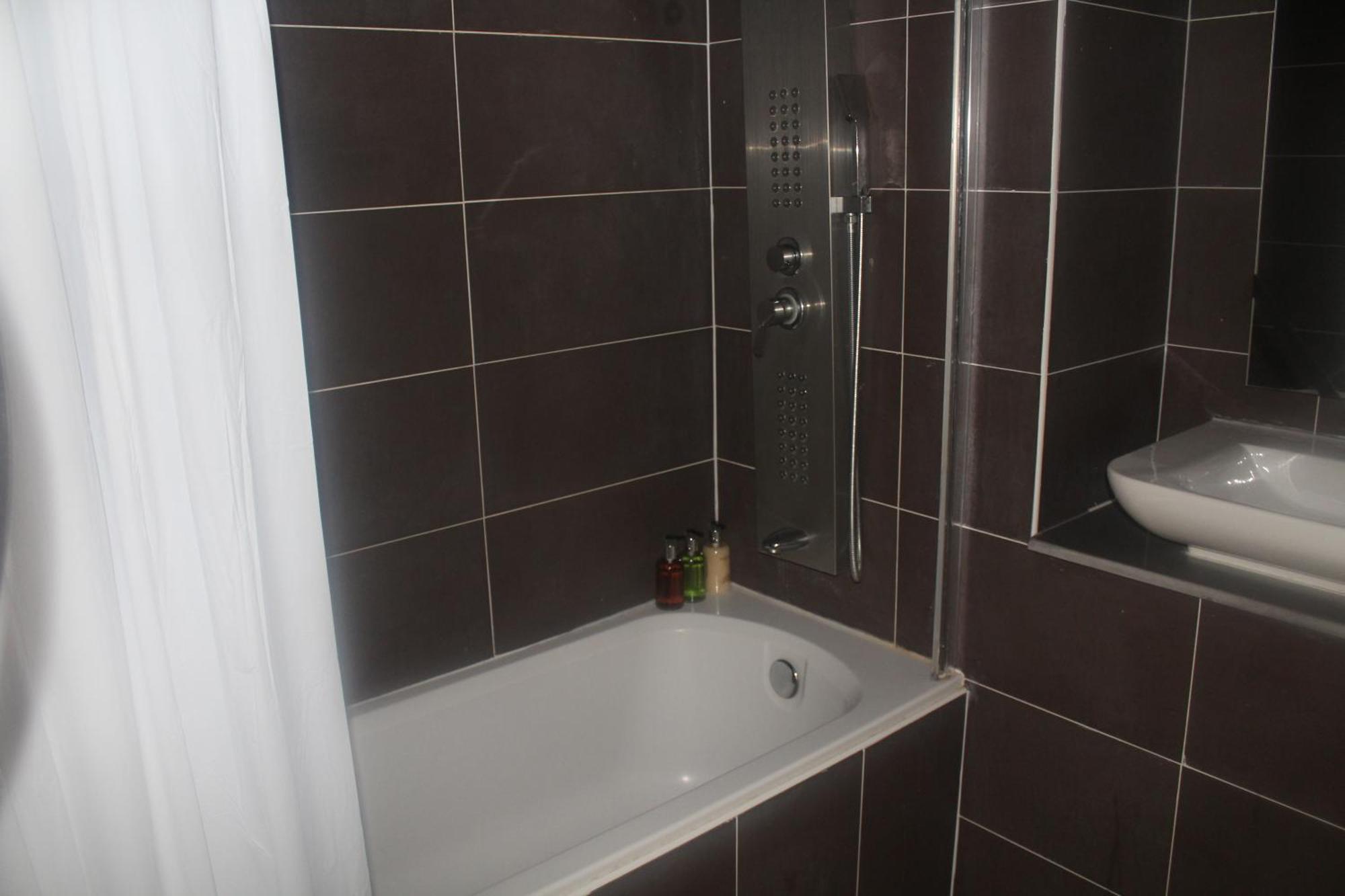Flat 405 One Bedroom Apartment Birmingham Extérieur photo